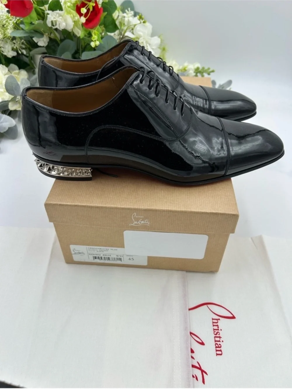 Men’s Christian Louboutin GREGGYROCKS patent leather spiked Oxford size 45